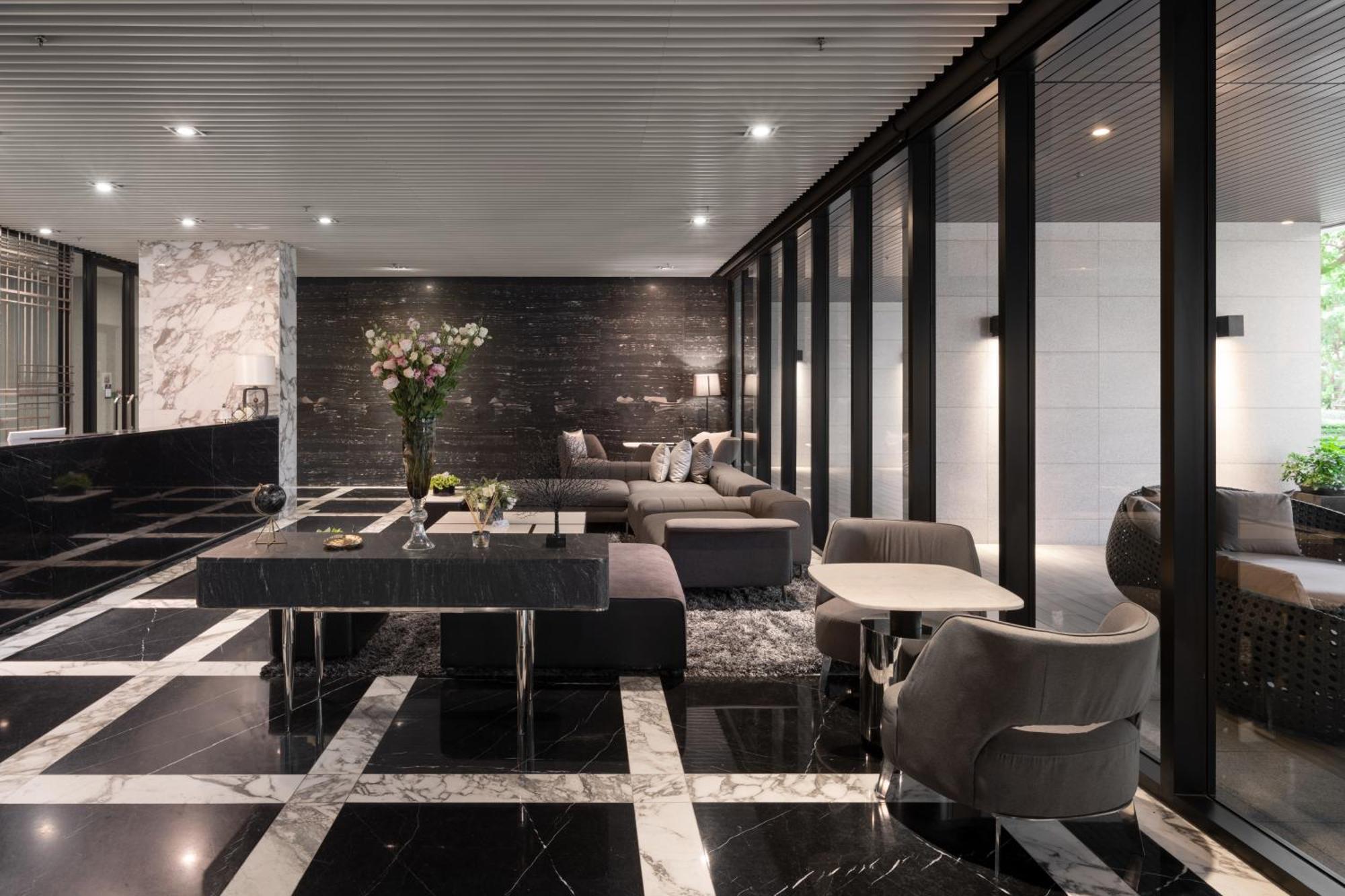 Hampton Residence Next To Emporium Bangkok Exterior photo