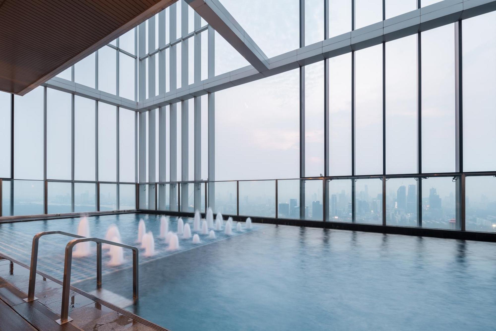 Hampton Residence Next To Emporium Bangkok Exterior photo